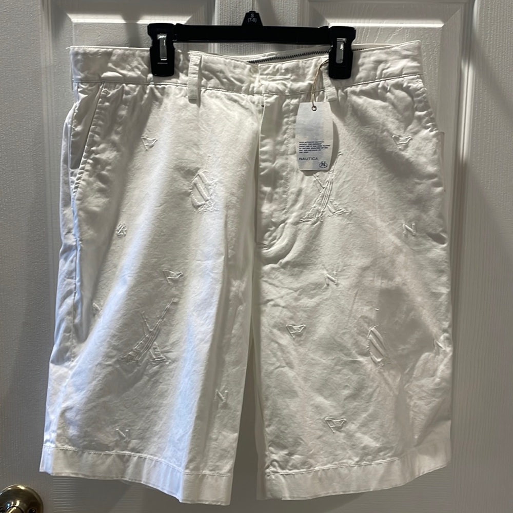 Nautica men’s shorts. Size 34